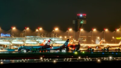 Airport - Peter Nörr