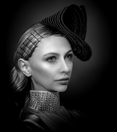 Dr. Wolf Alfons - Adrianna - Annahme